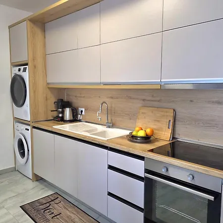 Apartment In 070
