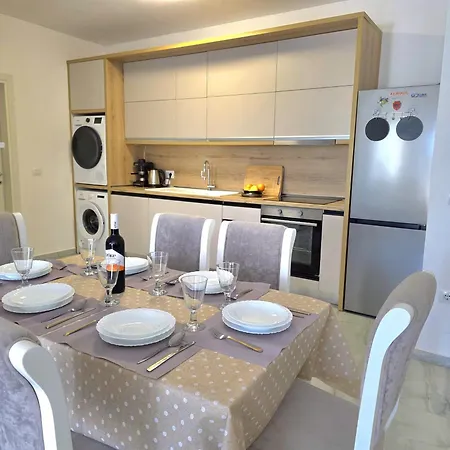 Apartment In 070 Golem (Tirana)
